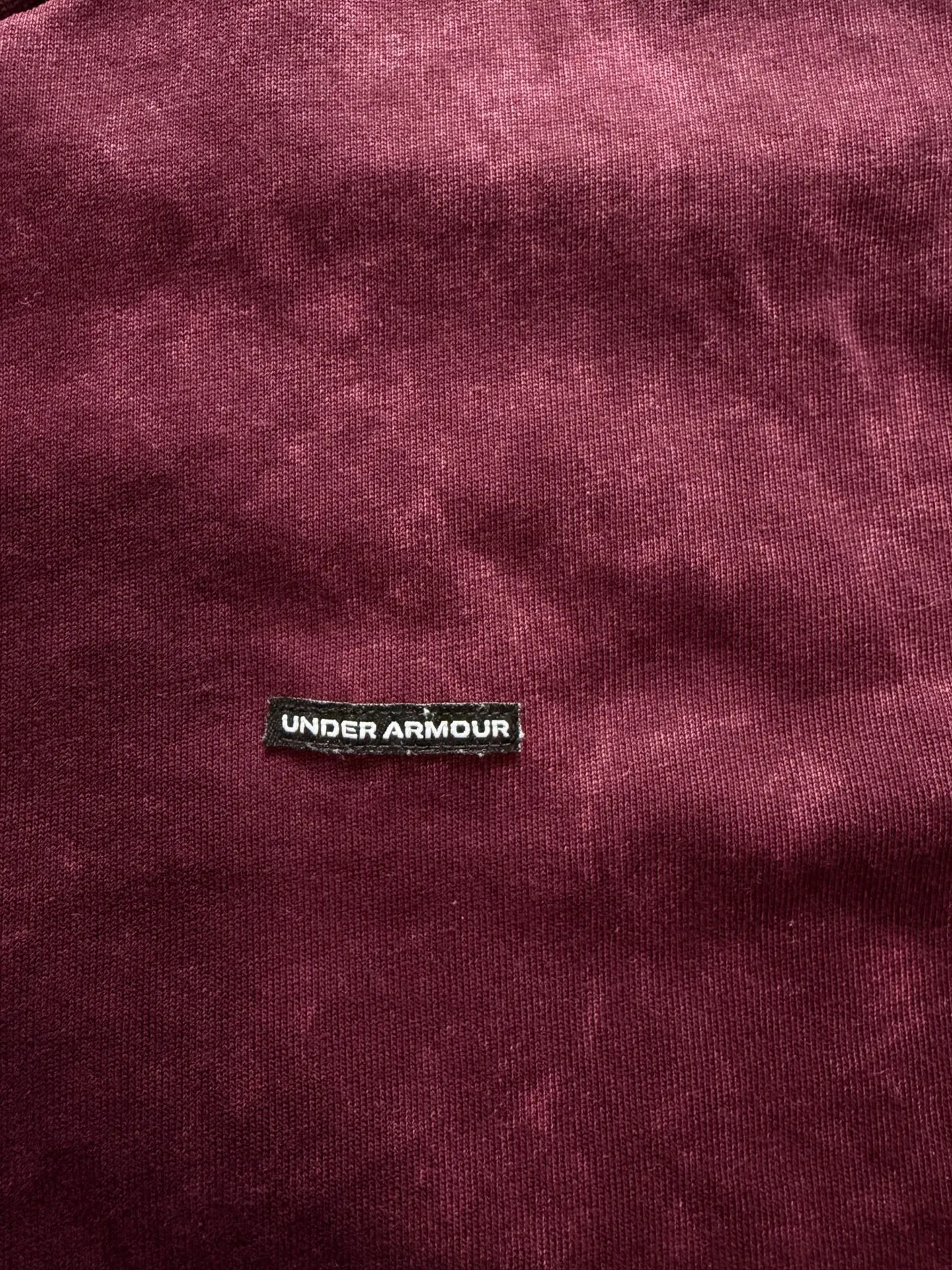 Under Armour Men's Loose Fit Burgundy Crew Neck Short Sleeve T-Shirt M - Image 5