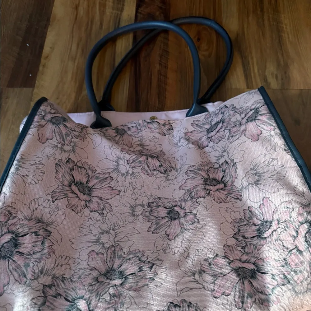 Victoria's secret Floral Pink Tote Bag - Image 6
