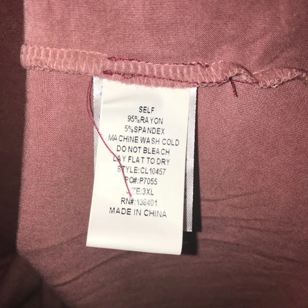 L Love Tee Maroon V Neck Cut Out Neckline Boutique Top Sz 3X BNWT (Bought Local) - Image 6