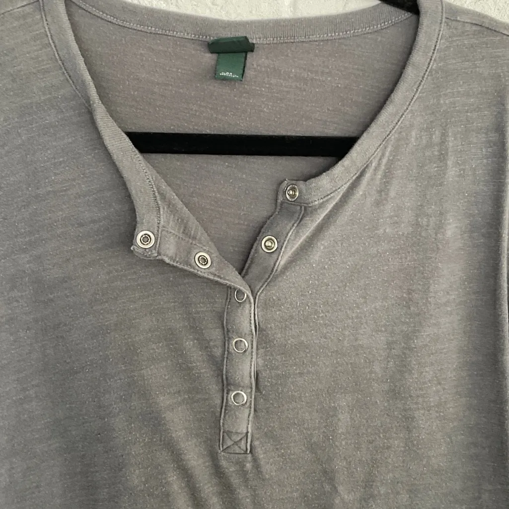 Wild Fable Charcoal Button Down Shirt with Snaps Size XS - Image 4