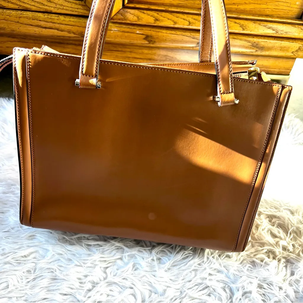 Kate Spade vita regatta court leather tote camel brown - Image 4