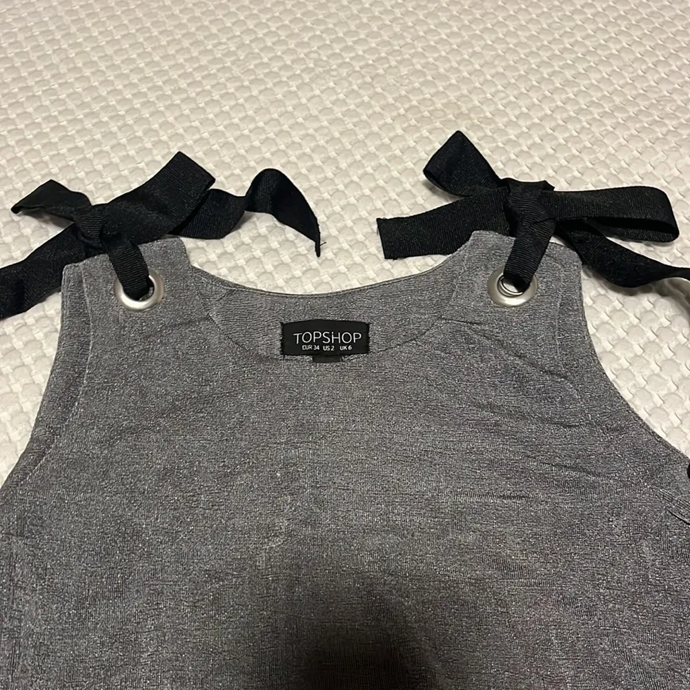 Topshop | Cold Shoulder Bow Top Gunmetal Shimmer Size 2 - Image 6