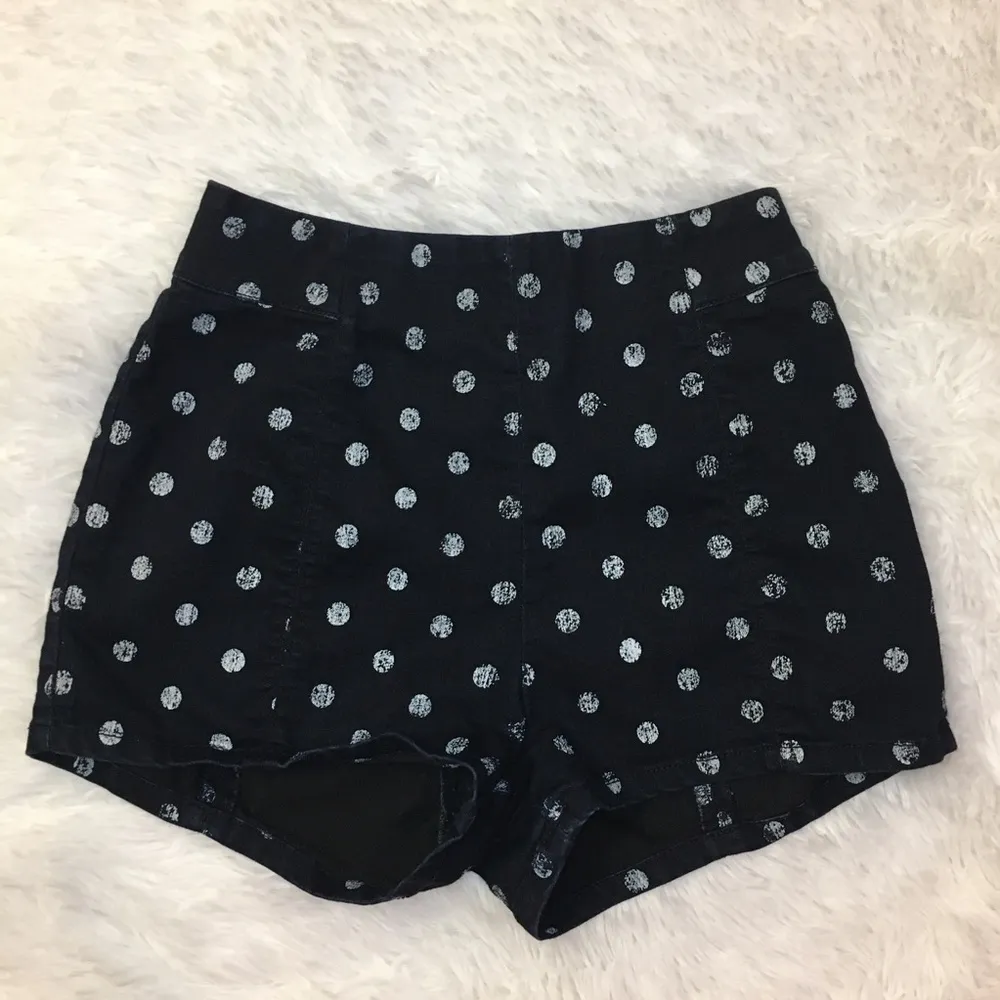 // KIMCHI BLUE Navy Blue Polka Dot High Waist Stretch Shorts 0 - Image 3
