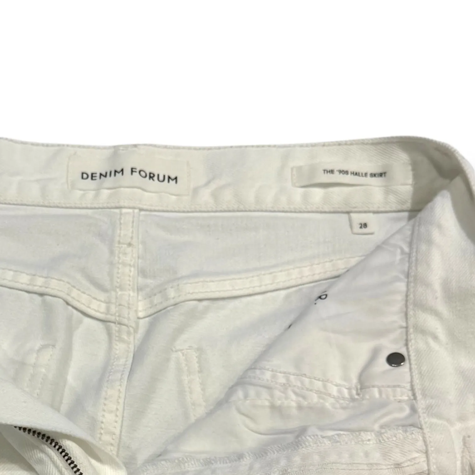 Aritzia Denim Forum '90s Halle Skirt White‎ Denim Size 28 Y2K Slit Midi Skirt White Size M - Image 3