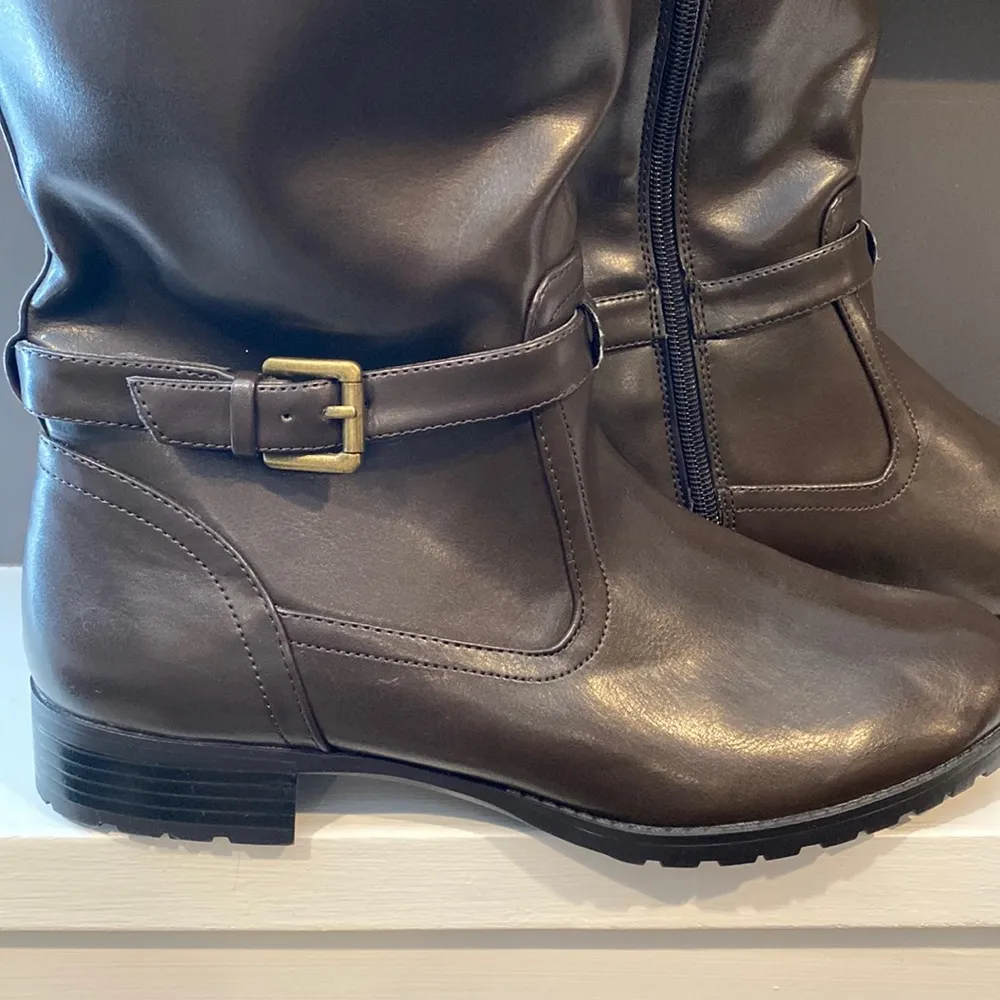 CHAPS New  boots - Image 4