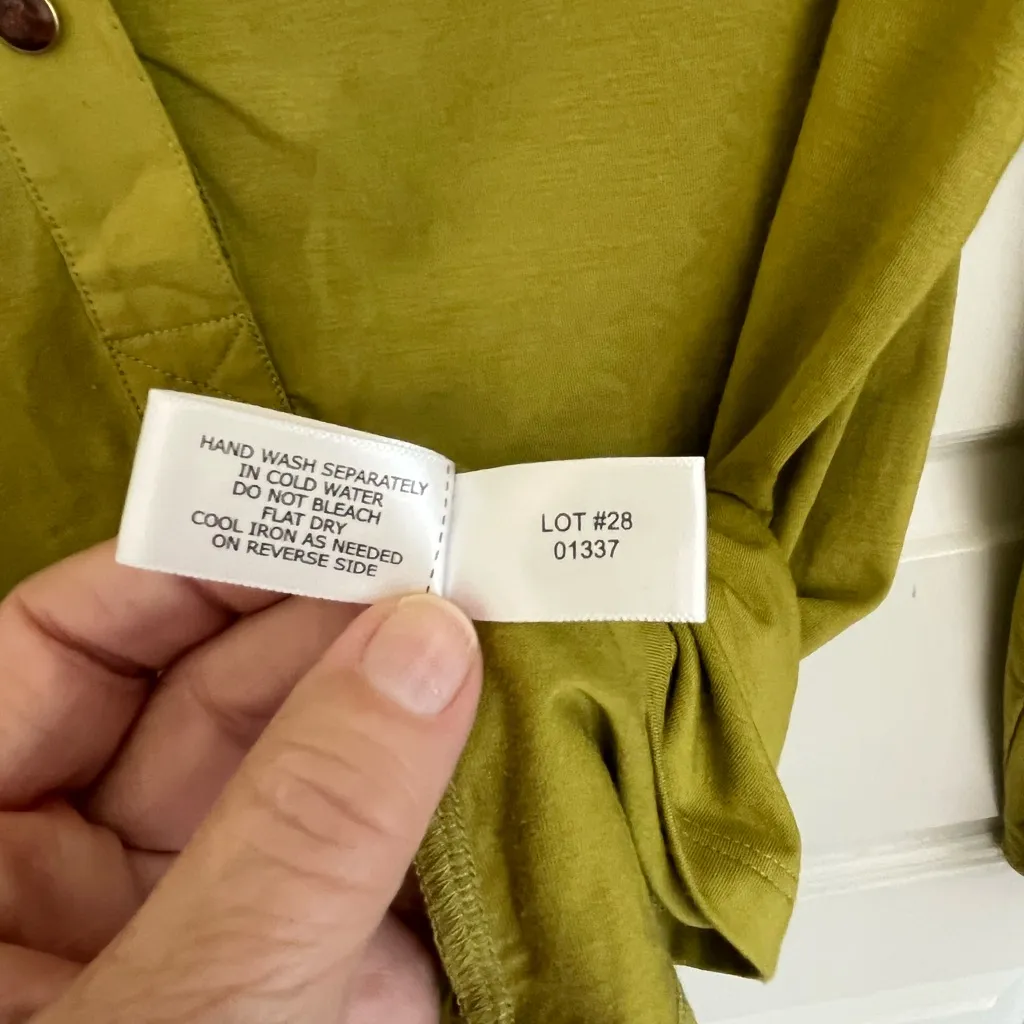 Coolibar Sun Protection Long Sleeved Polo Style Top Size M Green Size M - Image 6