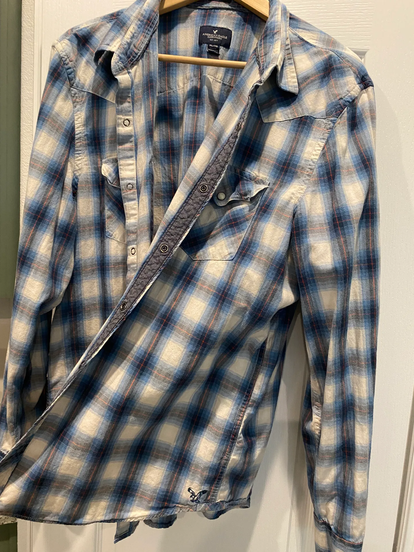 American Eagle Flannel Button Up - Image 3