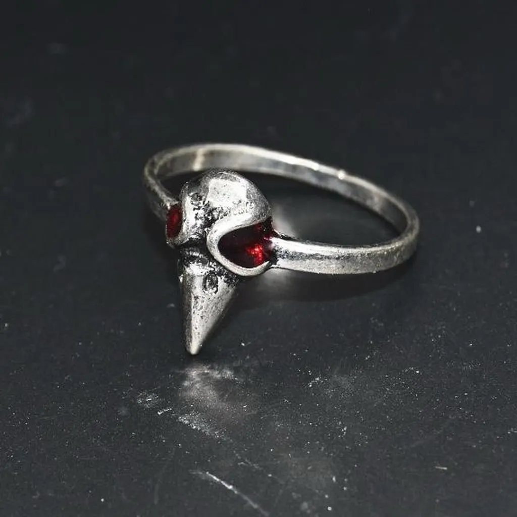 Gothic Raven Head Ring Silver - Image 2
