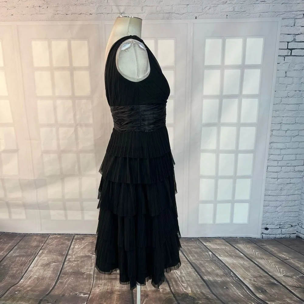 Maggy London black tiered crinkle mesh full skirted cocktail party dress size 4 - Image 4