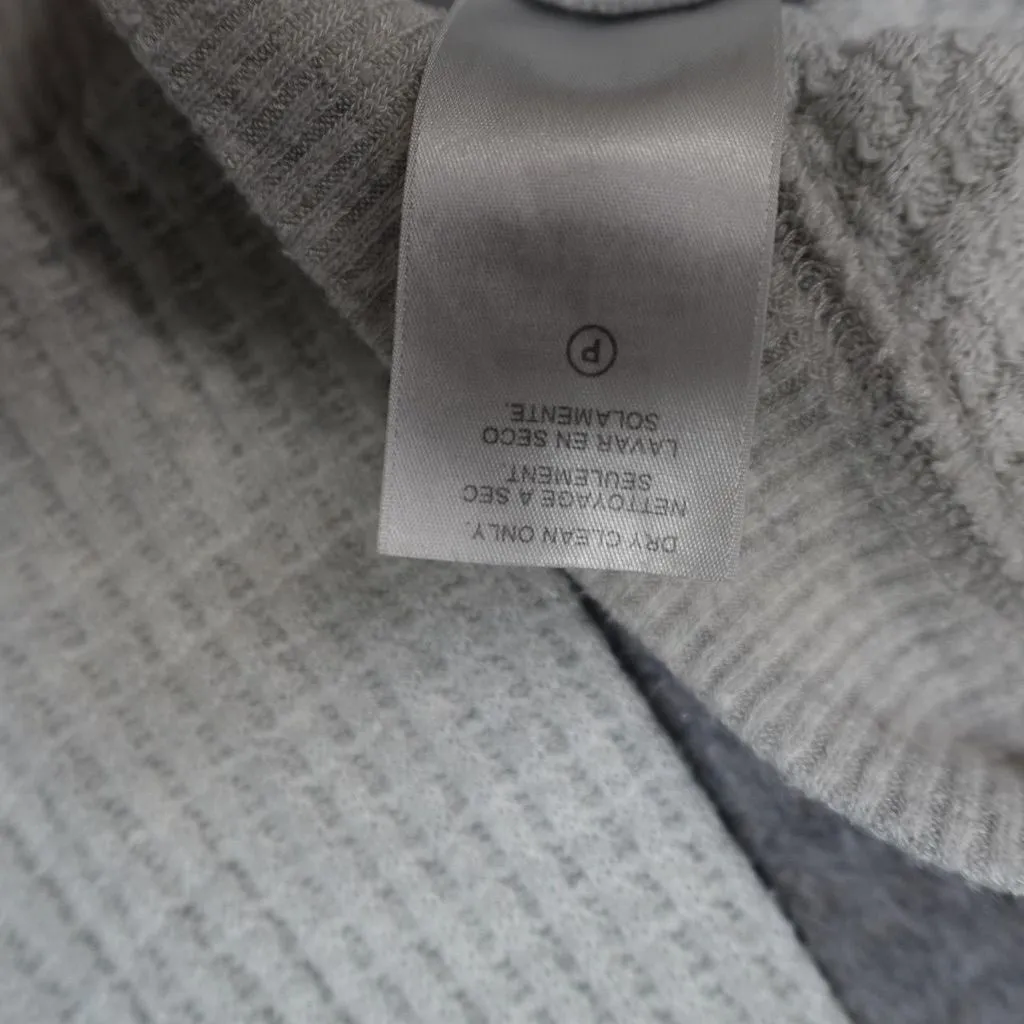 Velvet by Graham & Spencer Light Gray Waffle knit Long Sleeve Top Small - Image 7