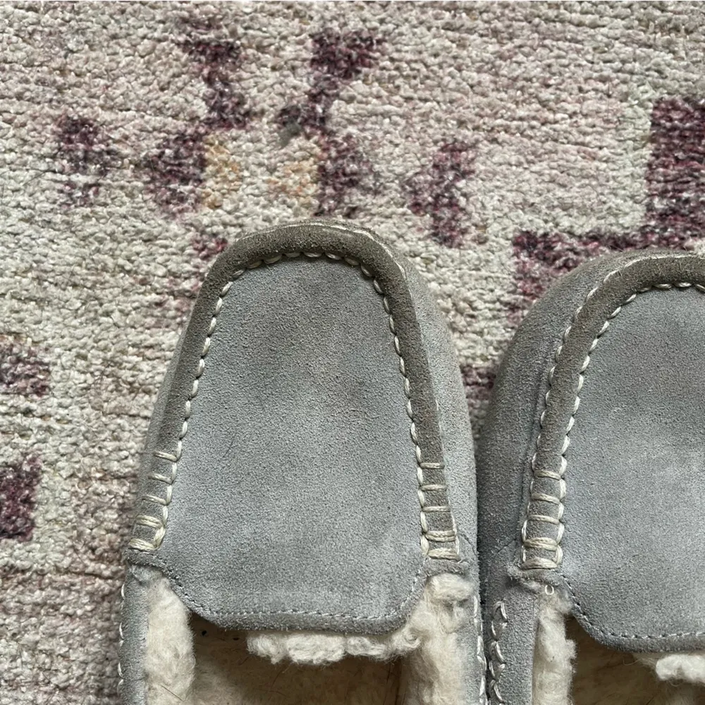 GUC Ugg Ansley Slippers - Image 2