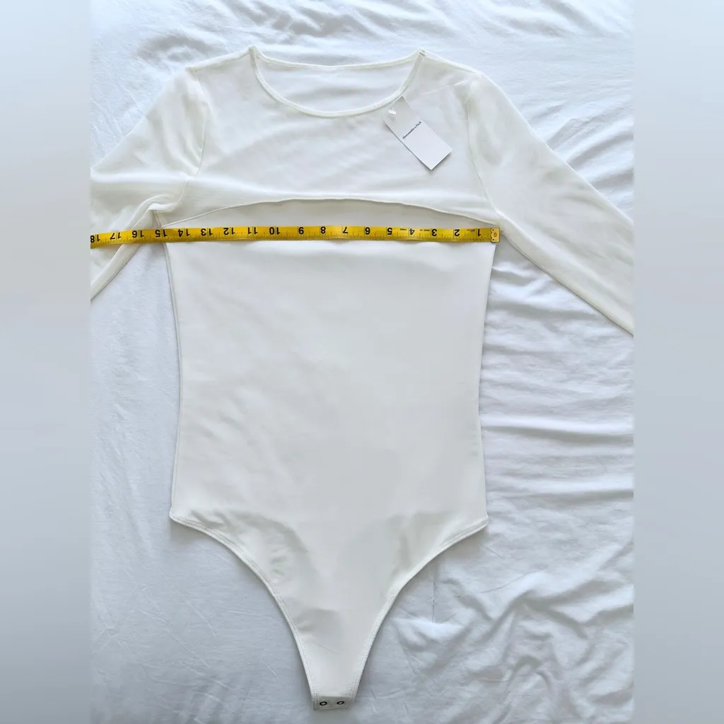 NWT Abercrombie & Fitch Long-Sleeve Mesh Bodysuit - Ivory/White - M - Image 9