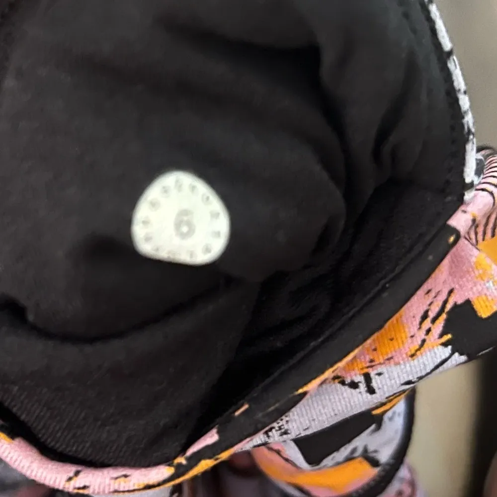 Lululemon  Athletica Sun Runner Crop Inversion Print - Image 5