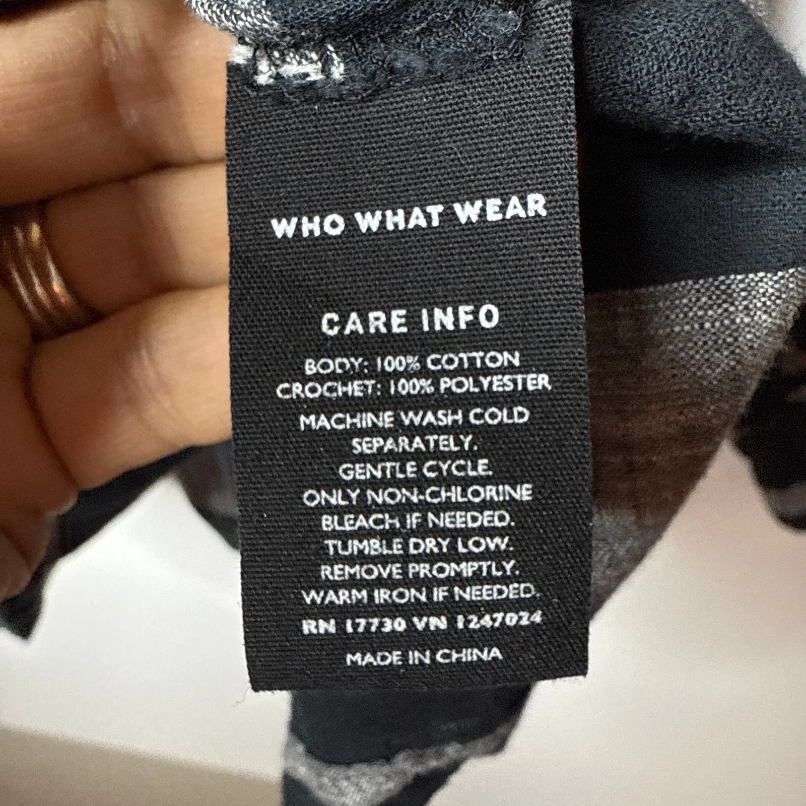 Who What Wear Black Gray Striped V-Neck Long Sleeve Crochet Top Medium Boho‎ - Image 7