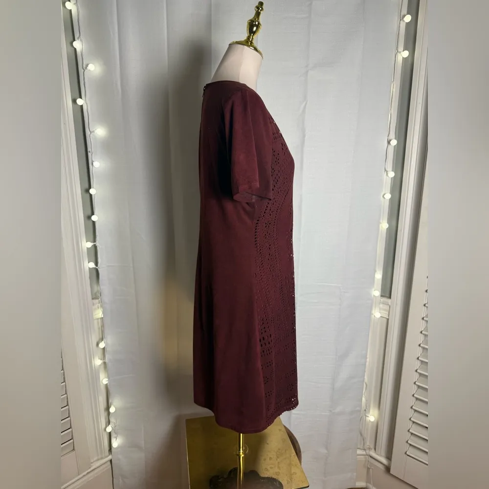 Chelsea & Violet Burgundy Sheath Mini Dress - Image 3