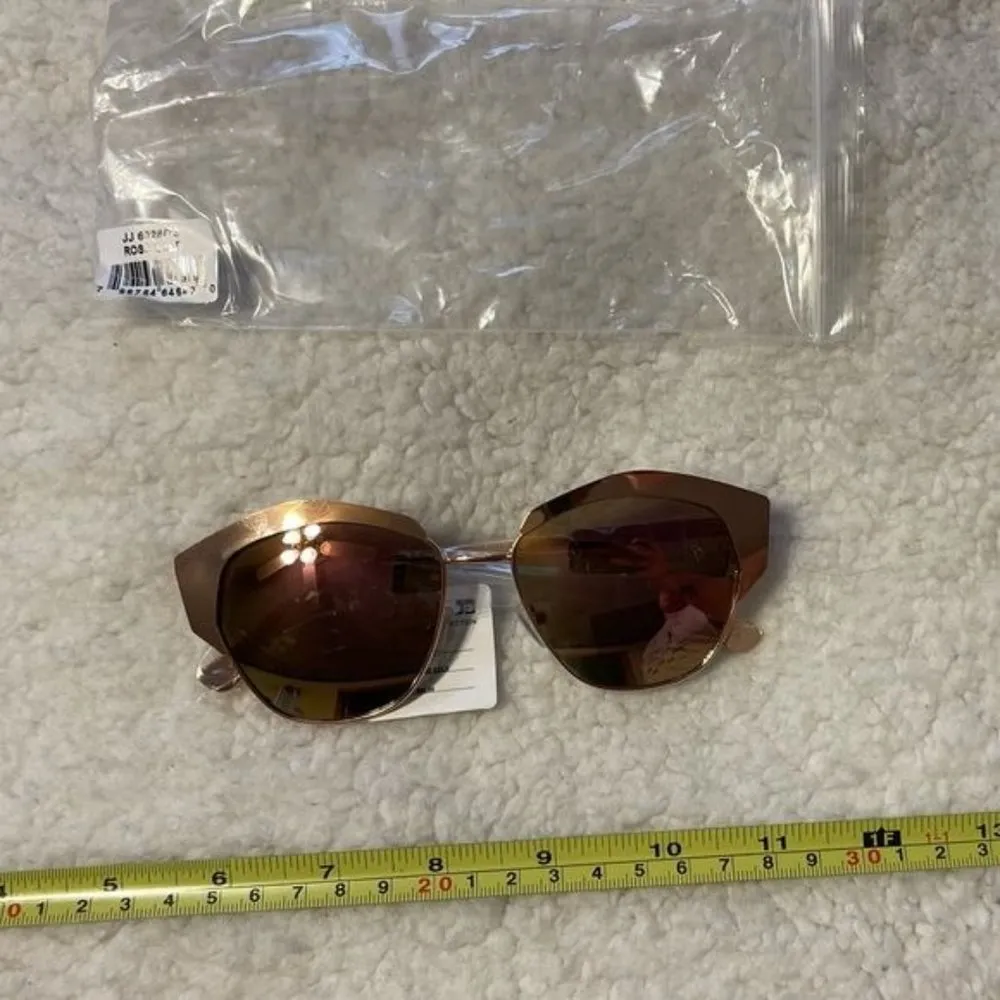 Joe’s Jeans Rose Gold Sunglasses NWT - Image 7