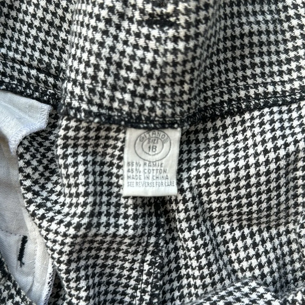 Vintage Gitano Pleated Houndstooth Shorts 18 Black - Image 4