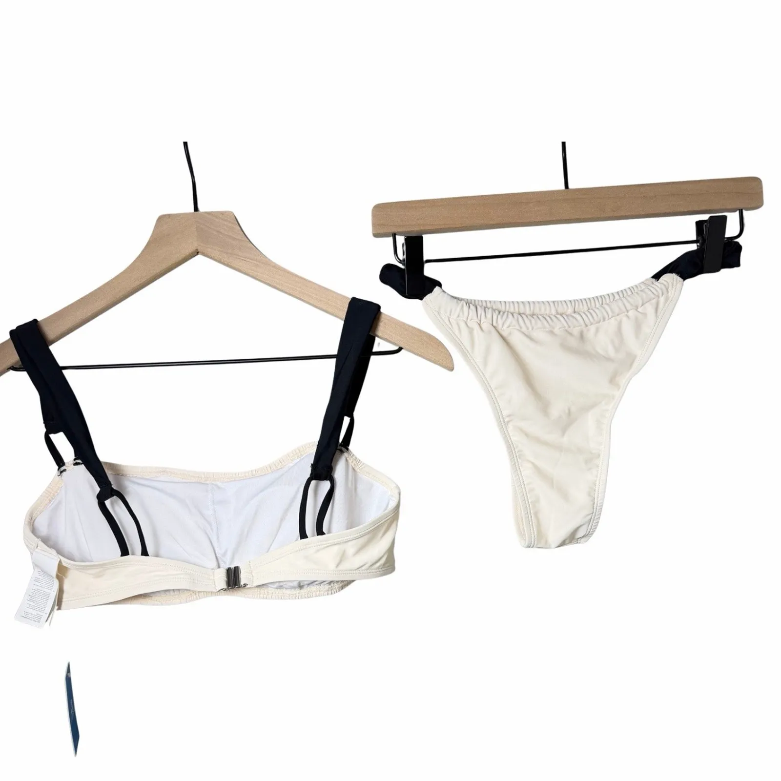 Cupshe Back to Pool Straight Bikini Top and Ultra Cheeky Bottoms Set NWT size M - Image 2