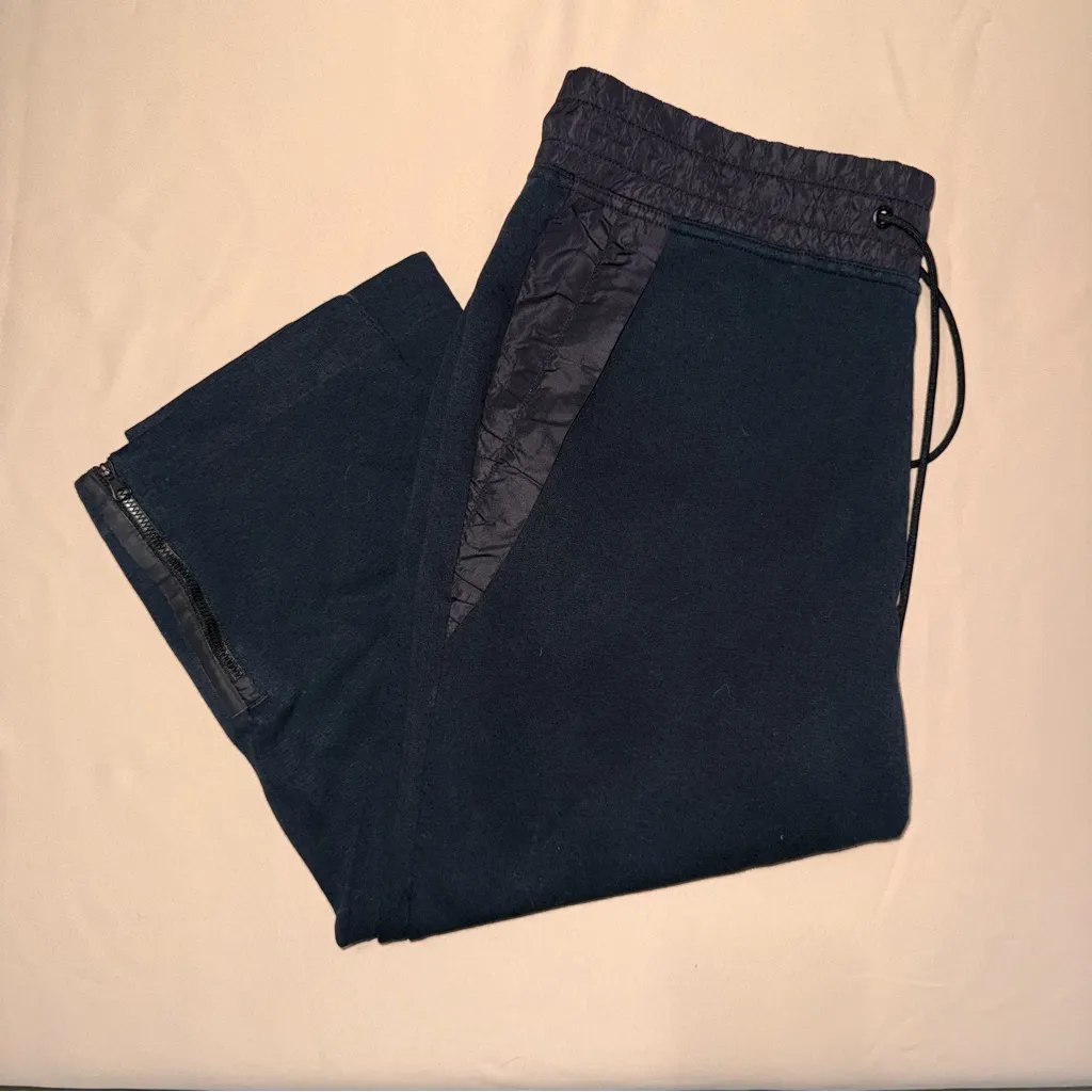 Nike Tech Pack Capris - Image 7