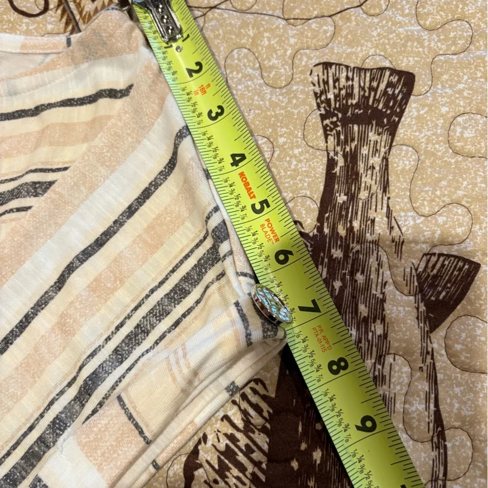 Vintage Rose brand top featuring a striped chevron pattern women’s size M NWT White Size M - Image 9