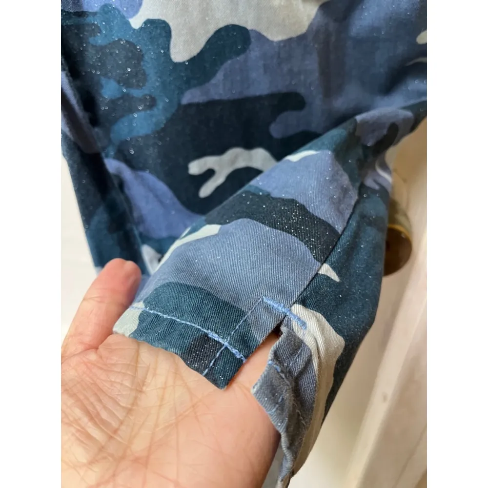 Bill Blass Easy fit Blue White Sparkly Camo cropped Jeans capris Size 14 - Image 8