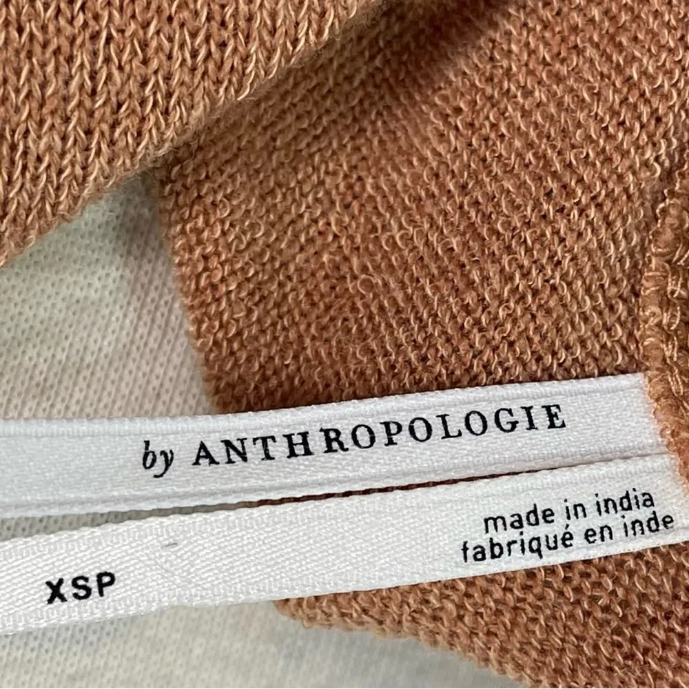 By anthropology Tan Cropped V-Neck Long Sleeves Sweater Size XS - Image 5