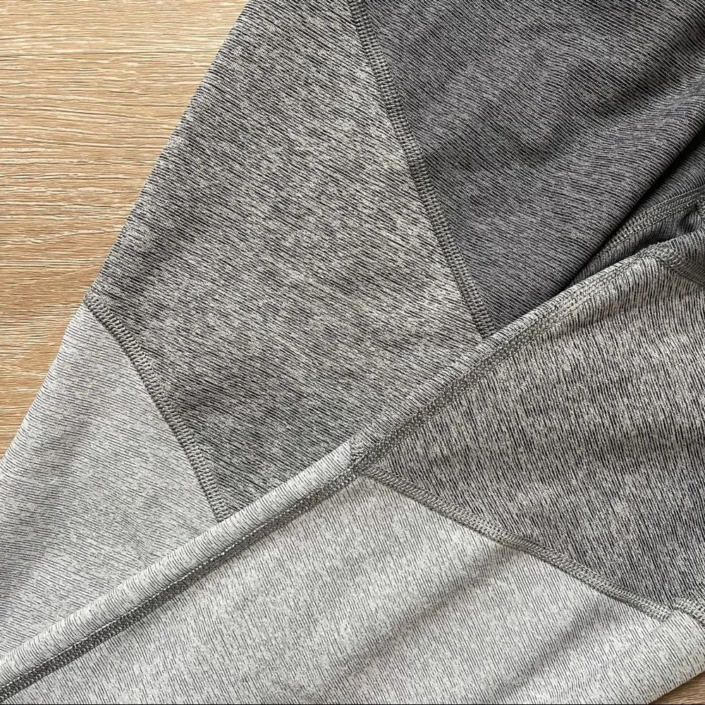 OUTDOOR VOICES Springs 7/8 Legging in Graphite/Ash/Dove Gray Colorblock Size M - Image 9