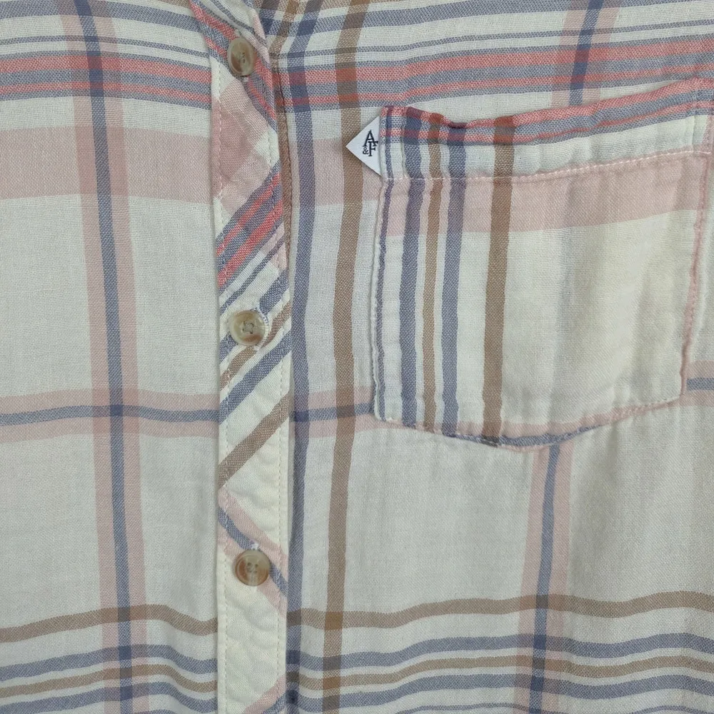 Abercrombie & Fitch Plaid Button Up Top Small - Image 6