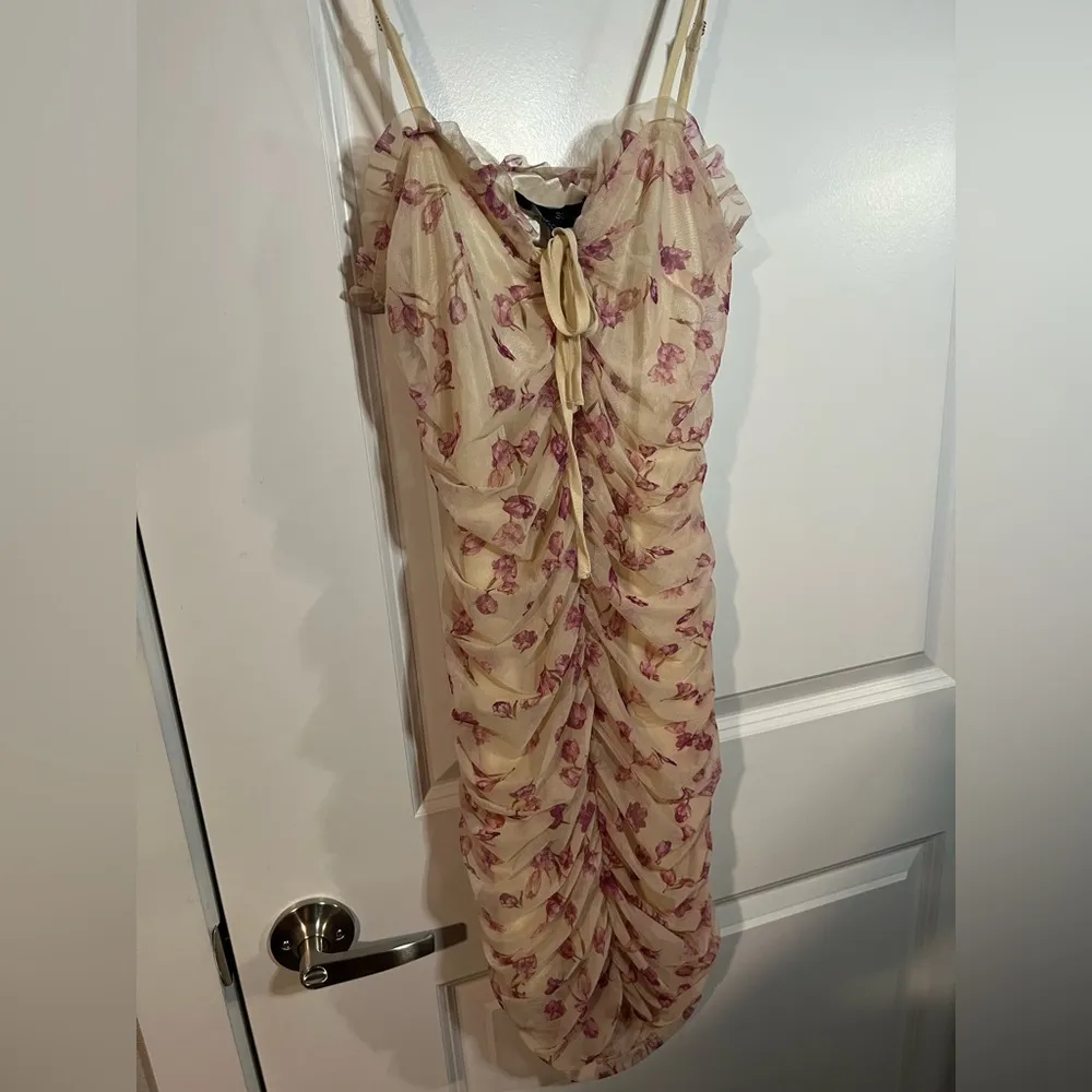 S.Betro Floral Romatic Vintage Aged Ruched Meshed Lace Up Front Dress  Size M - Image 4