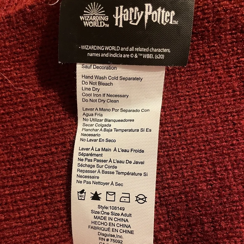 Wizarding World Harry Potter Gryffindor Striped Scarf with Crest - Image 4