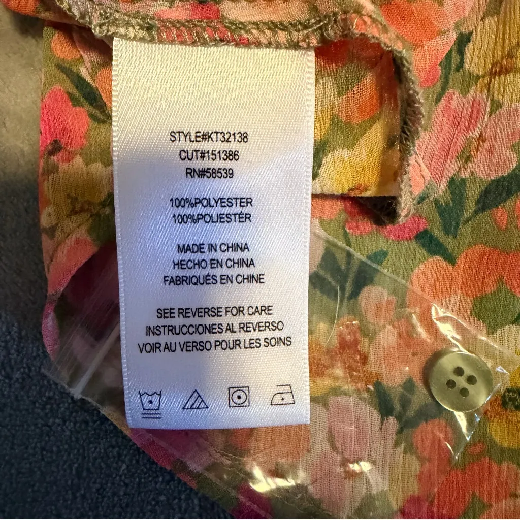 KUT from the Kloth Shirt NWT Womens Sz XS Pink Floral Top Sheer Roll Tab Sleeve - Image 5