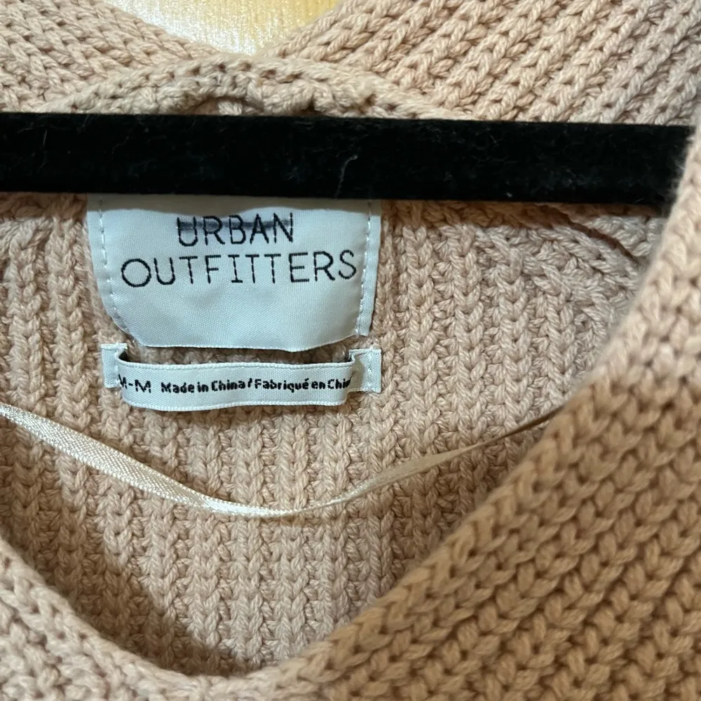 Urban Outfitters Blush/Tan Oversized Sweater - Image 5