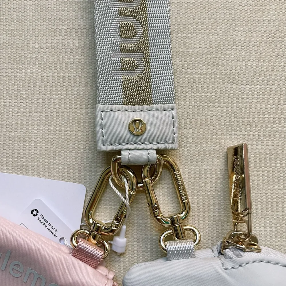 Dual Pouch Wristlet Pink/Gold/Vapor - Image 6