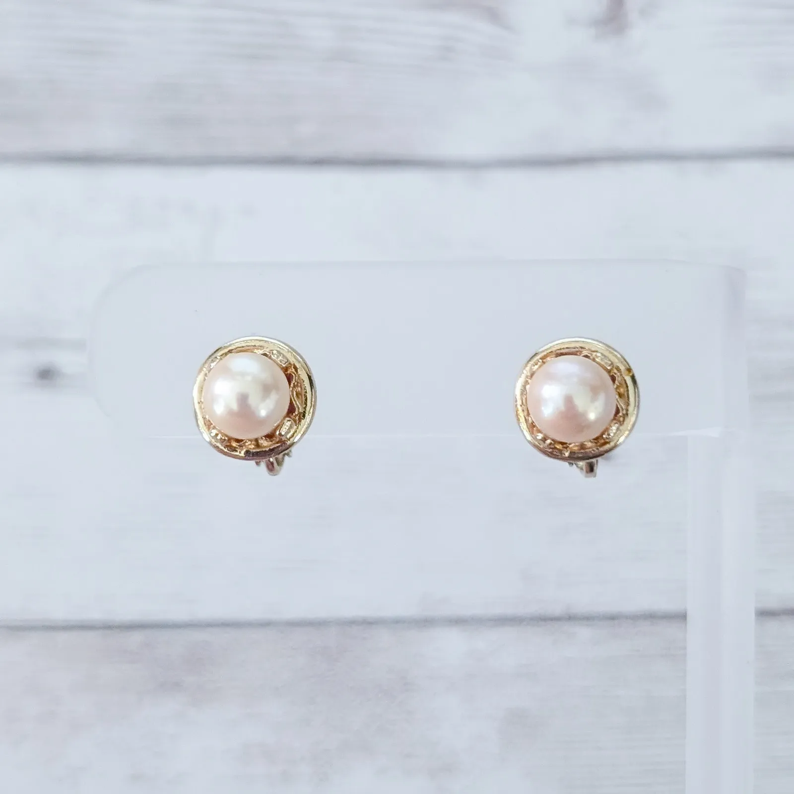 Vintage Clip On Earrings Stylish & Elegant Faux Pearl Set in Gold Tone - Image 3