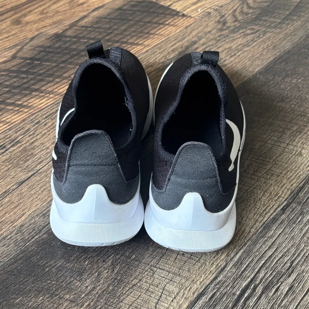Nike Viale  Black and White Slip-On Sneakers Womens Size 11 - Image 6