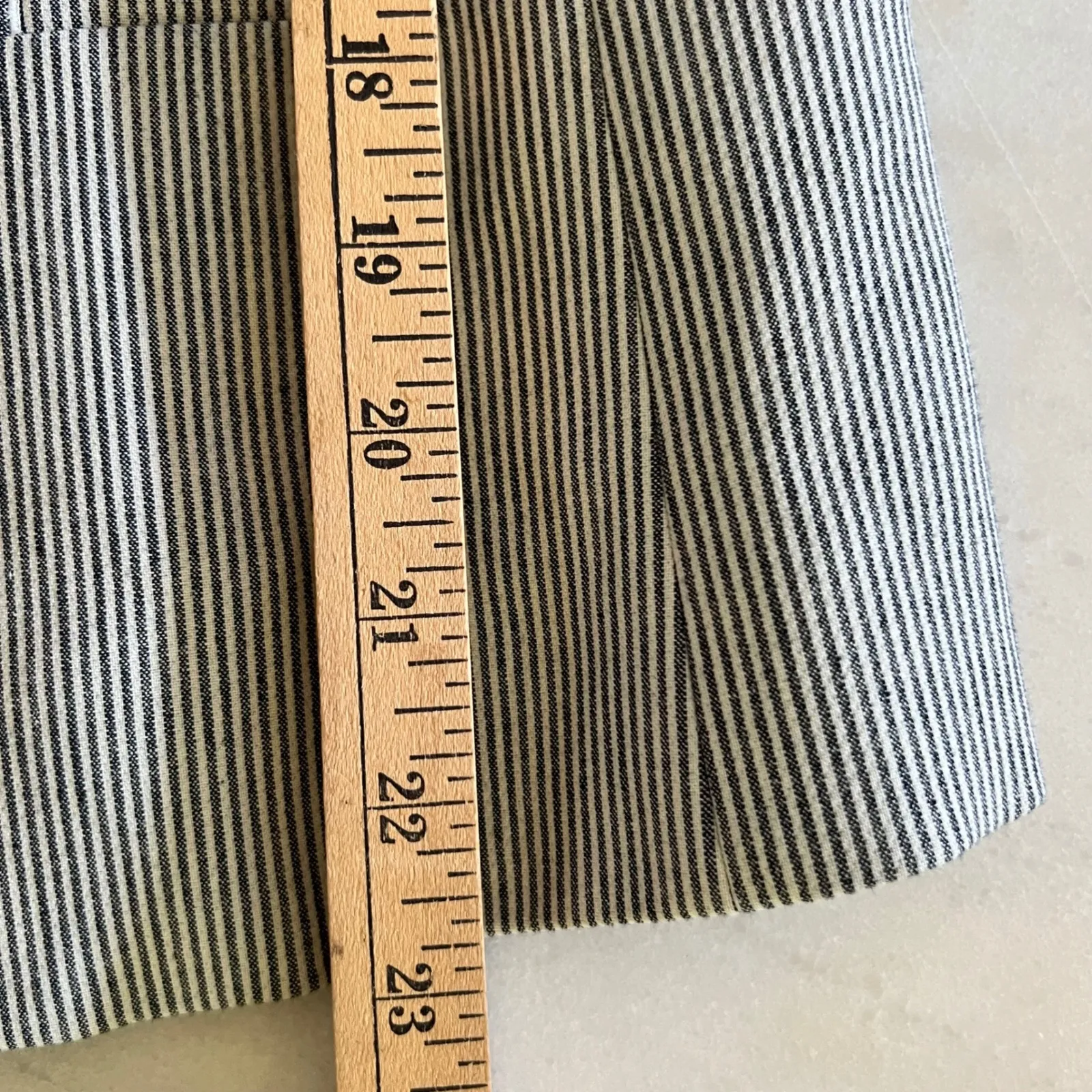 Banana Republic Classic Fit Seersucker Stripe Blazer Women Size 2 Navy‎ White - Image 8