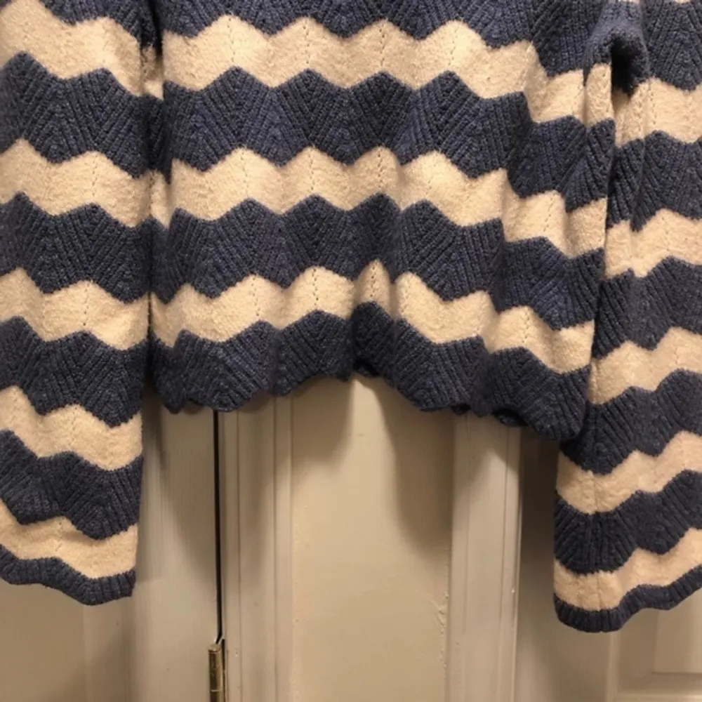Lauren Conrad Chevron Bell Sleeve Sweater - Image 4
