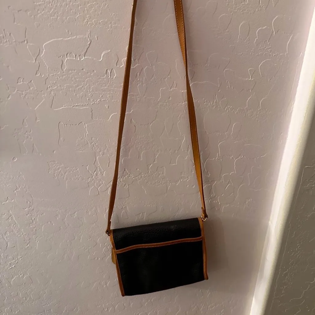 GH Bass & Co Vintage Crossbody Bag, Black & Brown Leather Satchel - Image 3