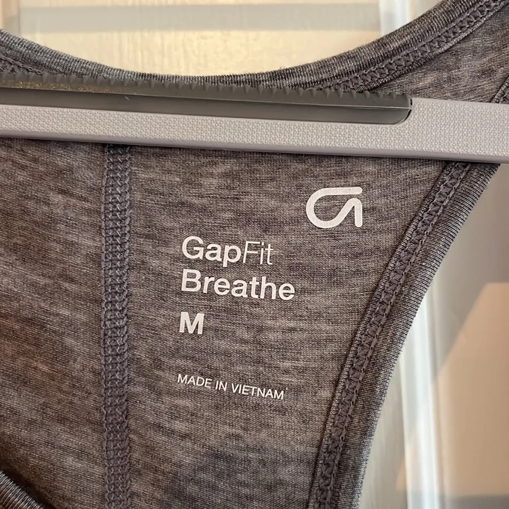 GapFit Tank Top - Image 2