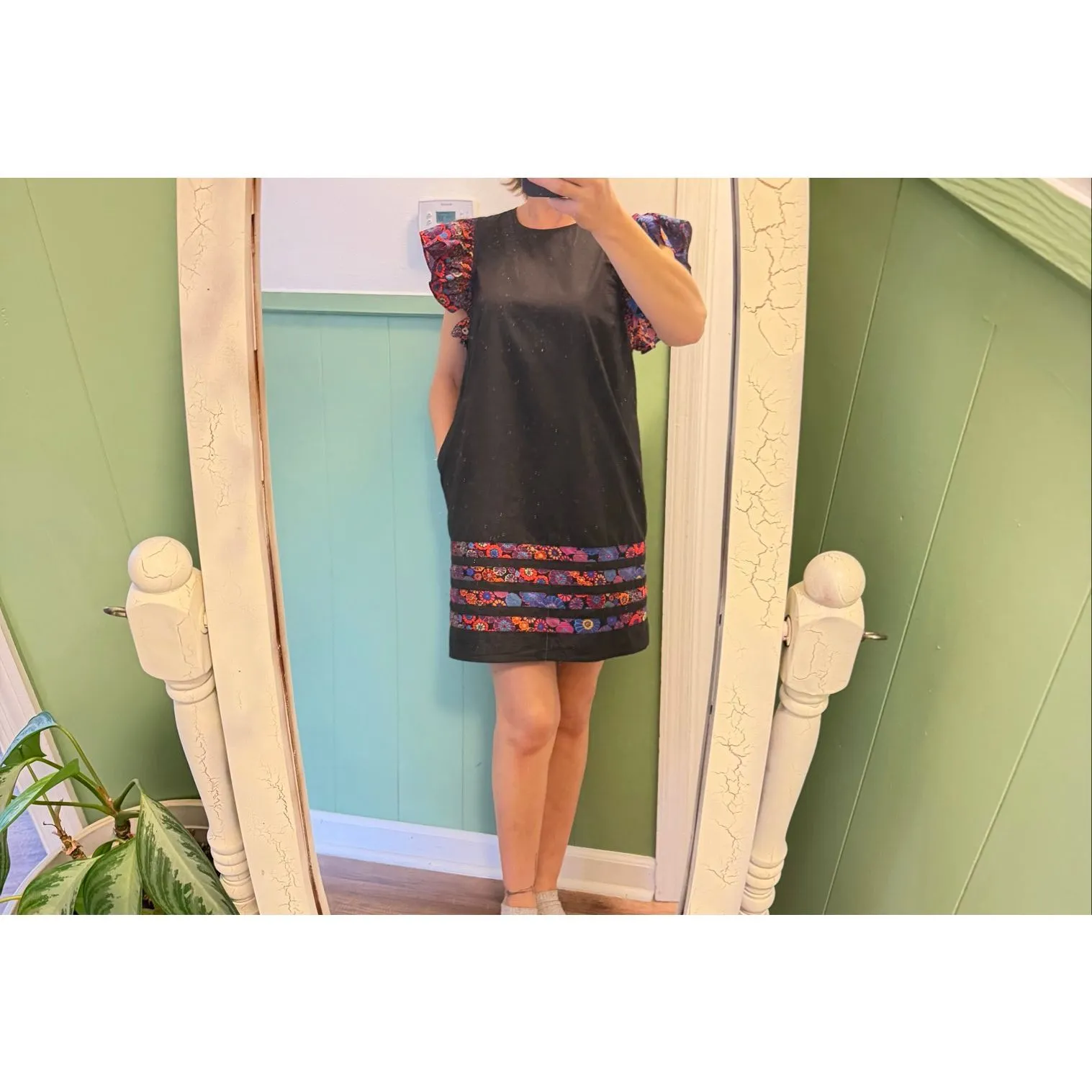 Pinch Black Cotton Shift Dress S Floral Flutter Sleeves Pockets - Image 2