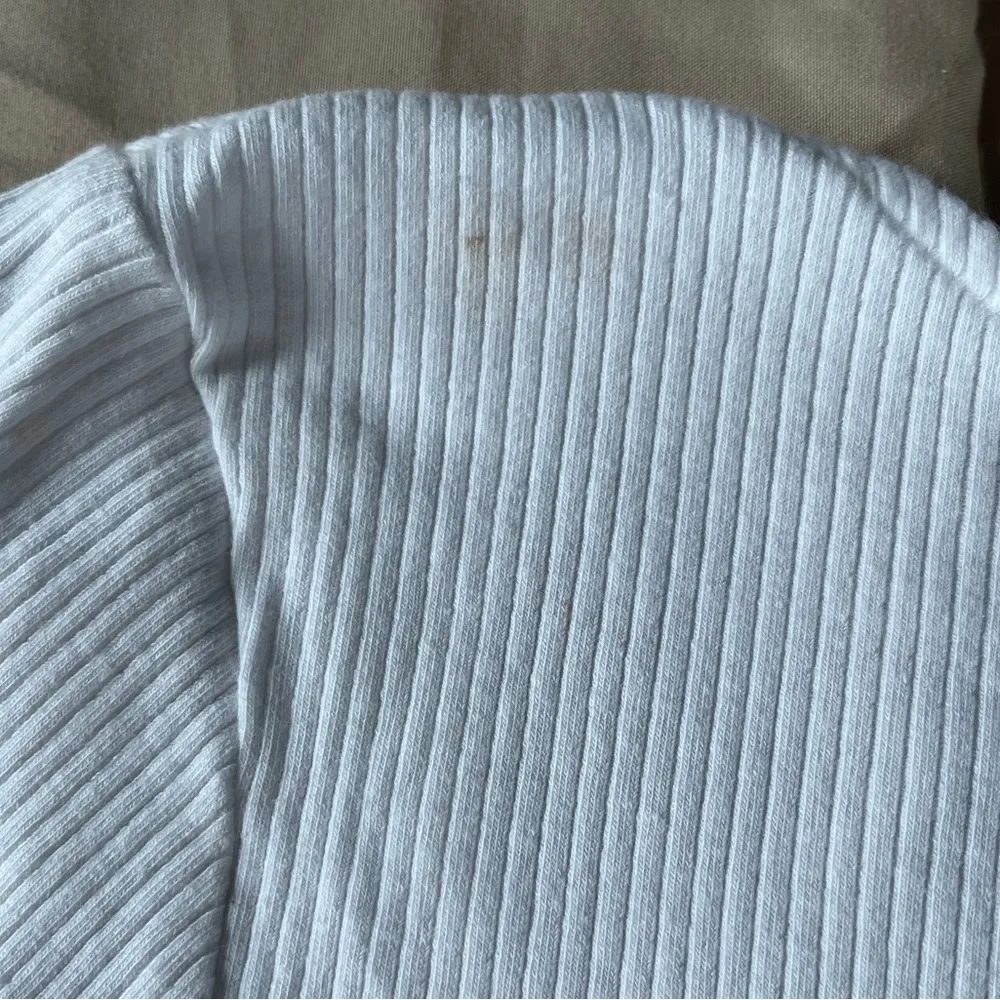 🍂Unlined bustier white crop top🍂 Size L - Image 3