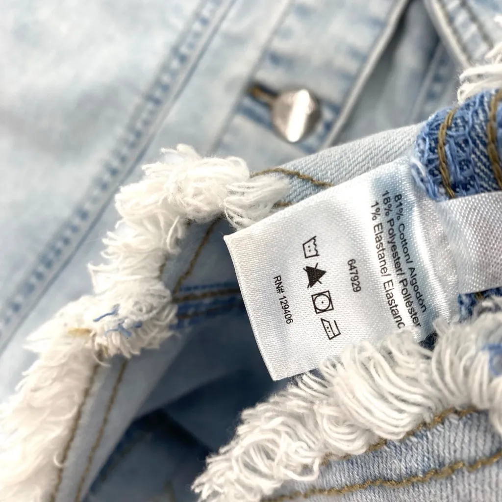 Venus Cut Off Cropped Denim Jacket Light Wash XS - Image 9