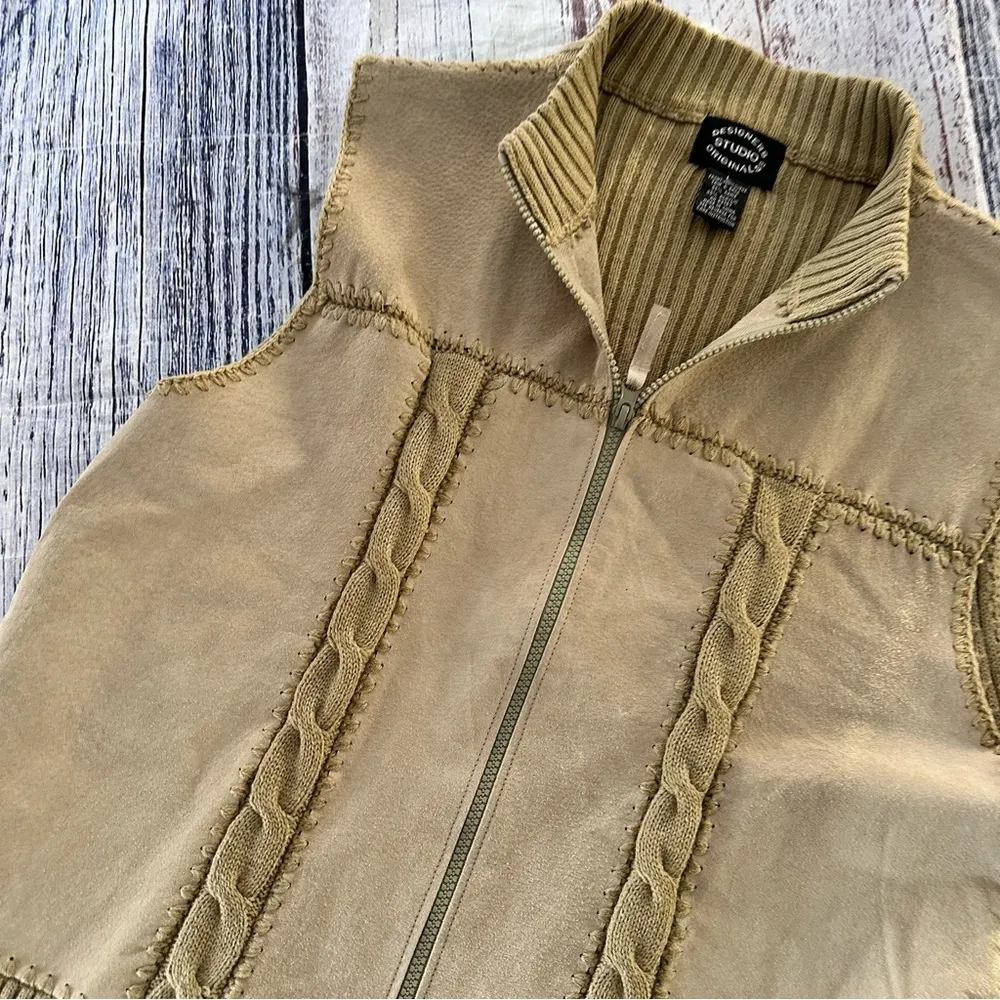 Vintage Suede Leather Zip Up Sleeveless Vest “Designers Studio Originals” Tan Size L - Image 4