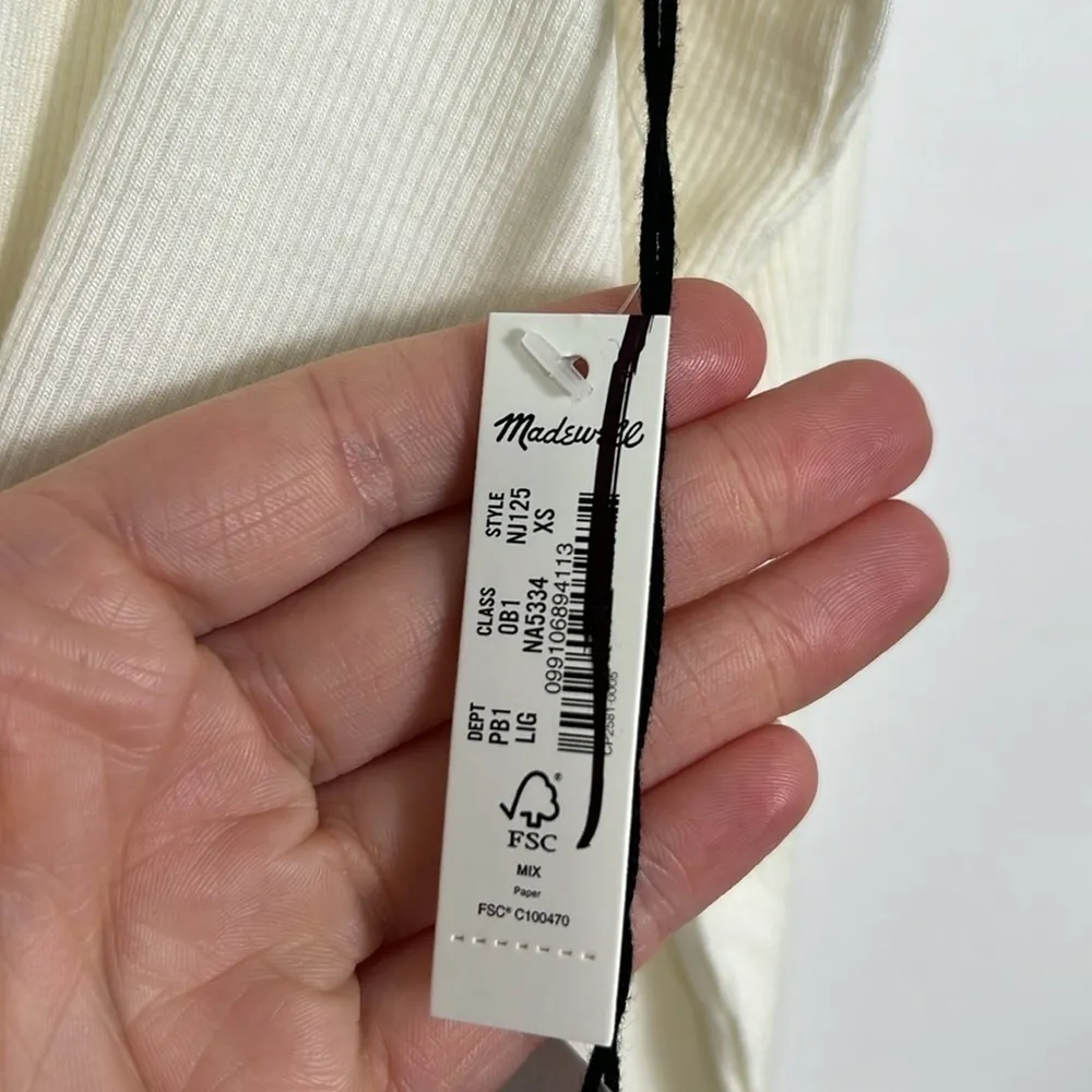 Raglan Super cropped Long Sleeve Tee in Lighthouse Cream Size XS NWT - Image 9