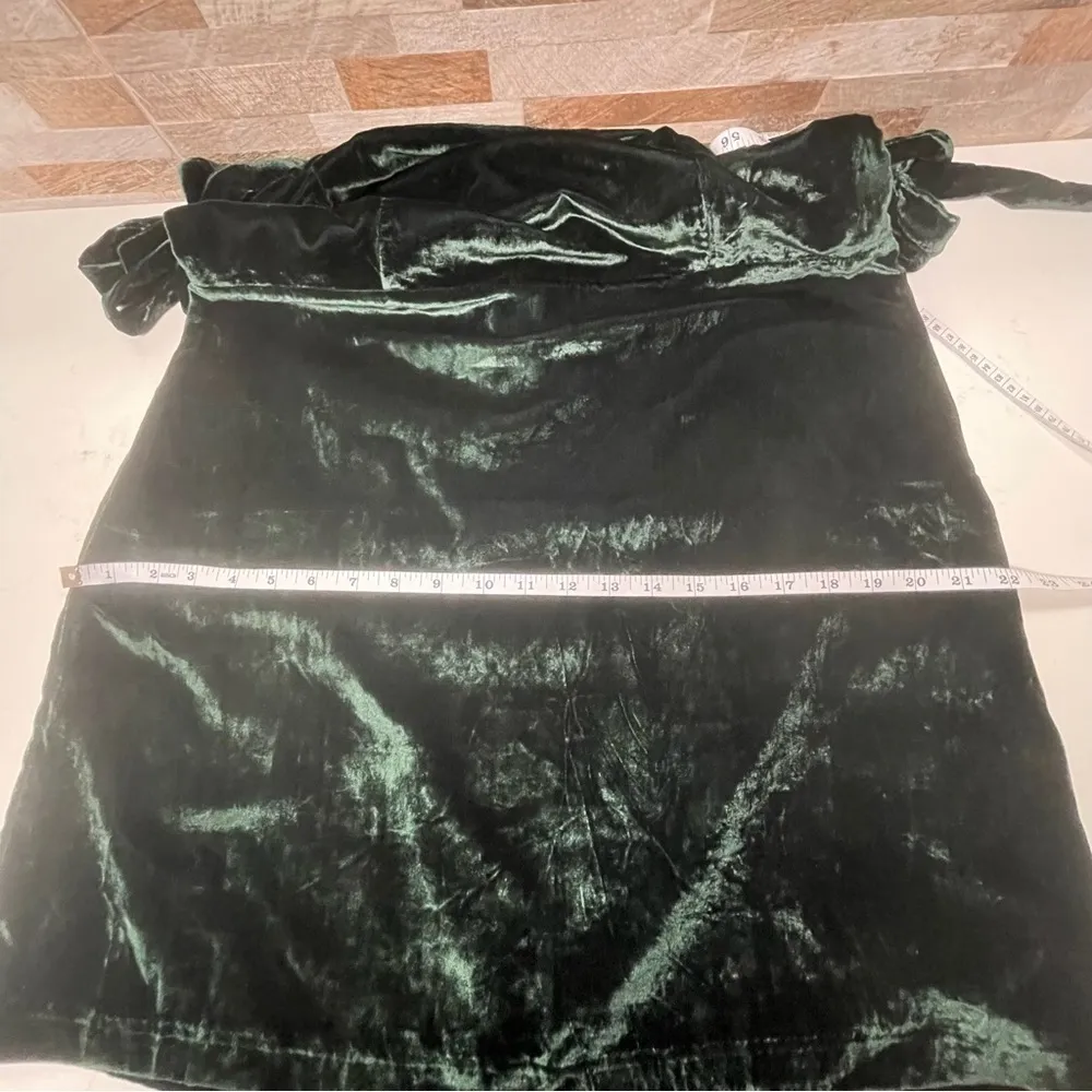HOUSE of Harlow 1960 x REVOLVE Velvet mini dress with shoulders ties Green Sz L Size L - Image 13