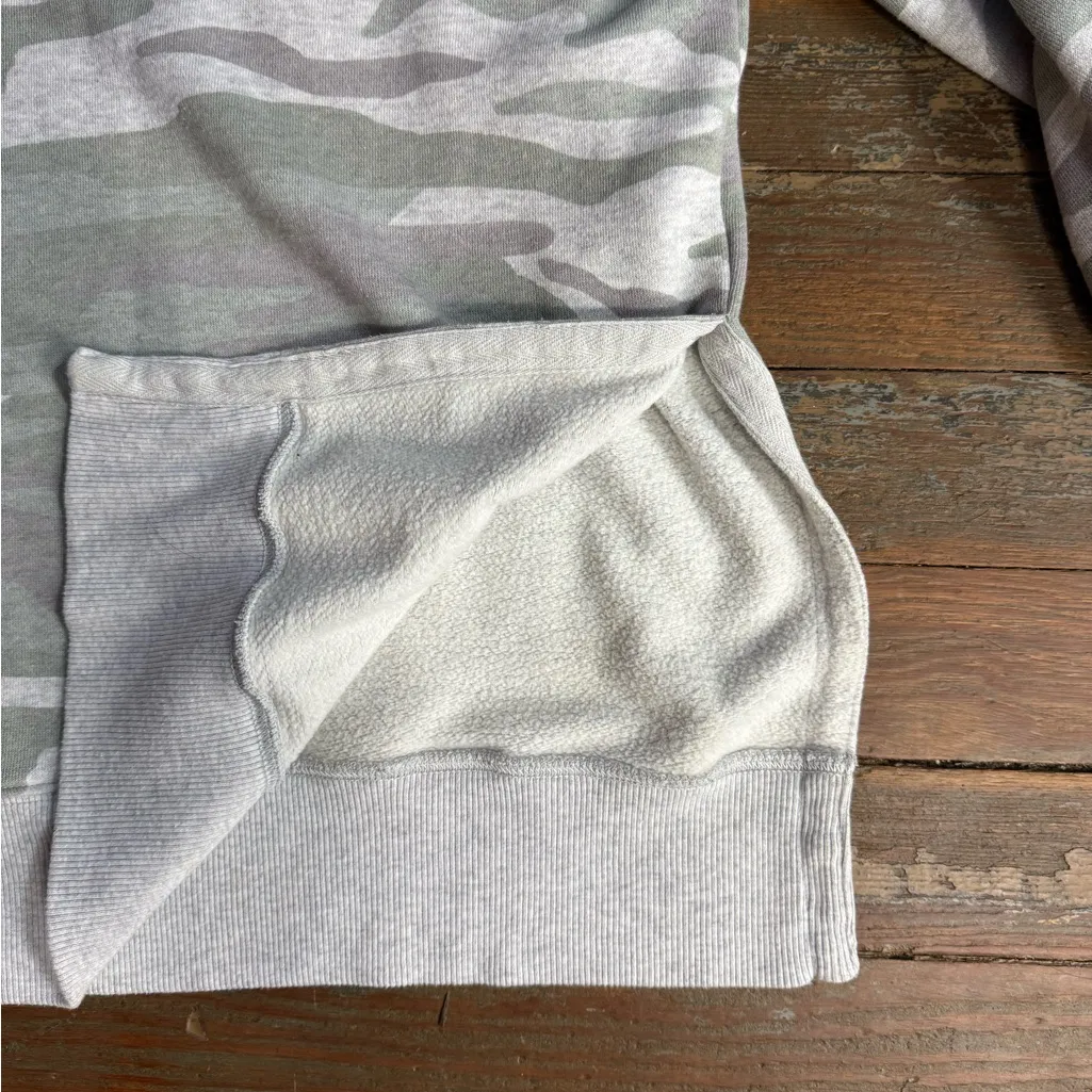 Aerie Oversized Muted Camo Sweatshirt ~ Size Medium 🍄 - Image 5