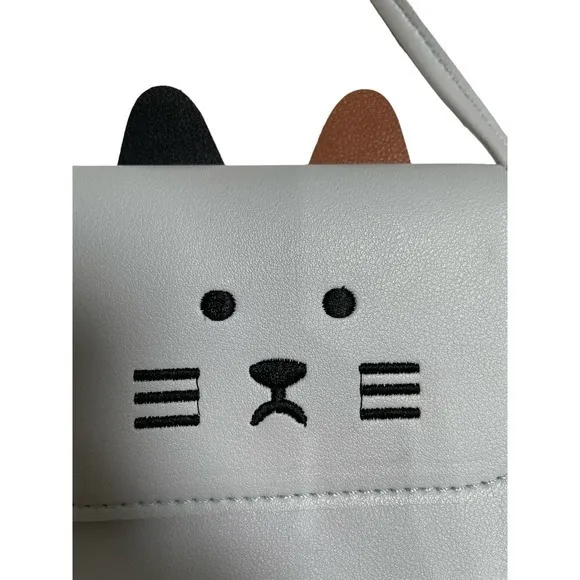 EUC Cat Lanyard Crossbody Light Grey w/ Brownâ & Black Ears & Squishmallow Charm - Image 2