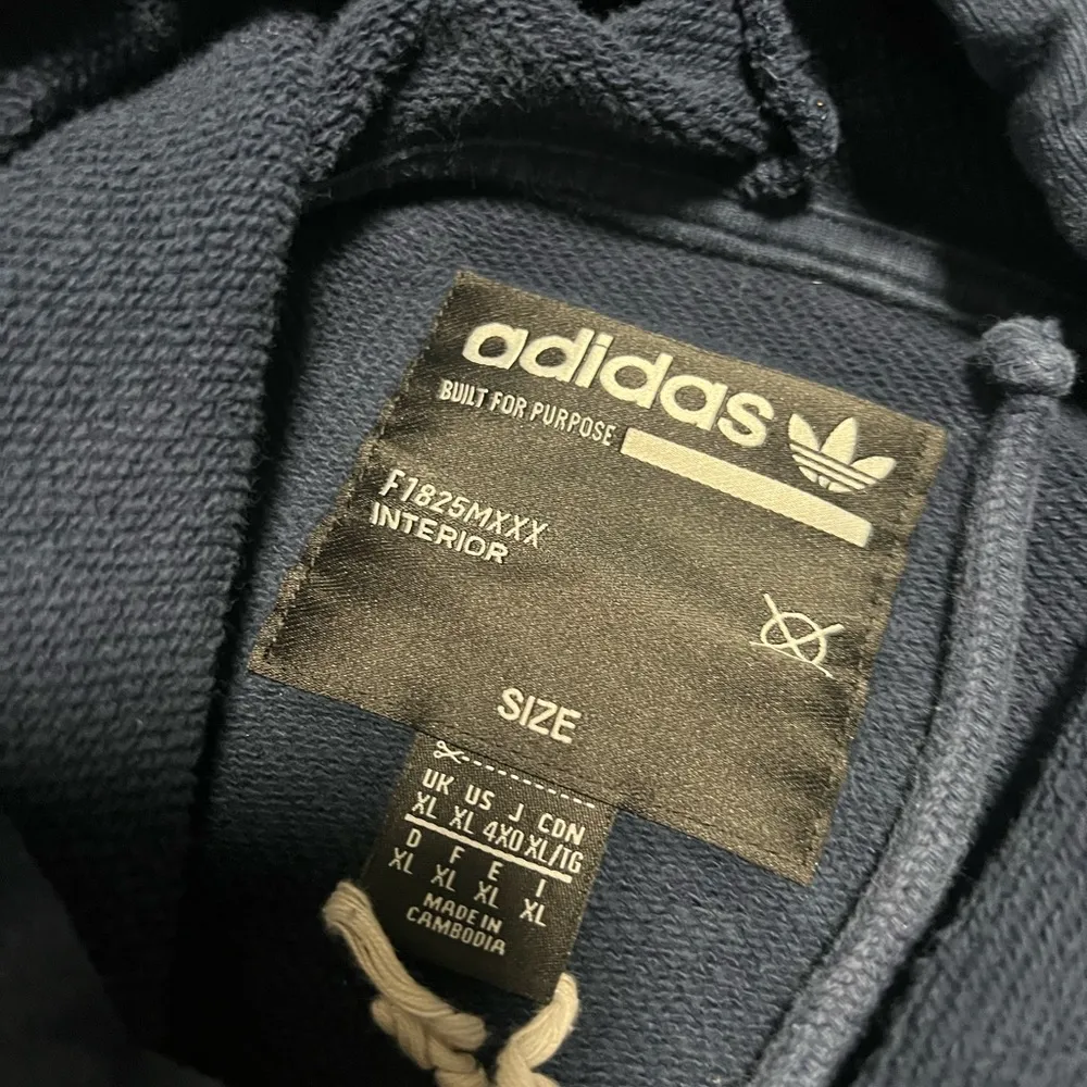 Adidas  oversized Hoodie - Image 2