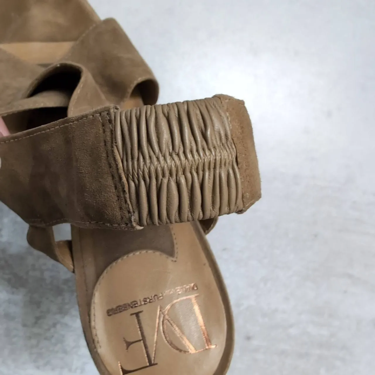 Diane von Furstenberg Zia Crisscross Suede Platform Heels Slingback Sandals 9.5M - Image 6