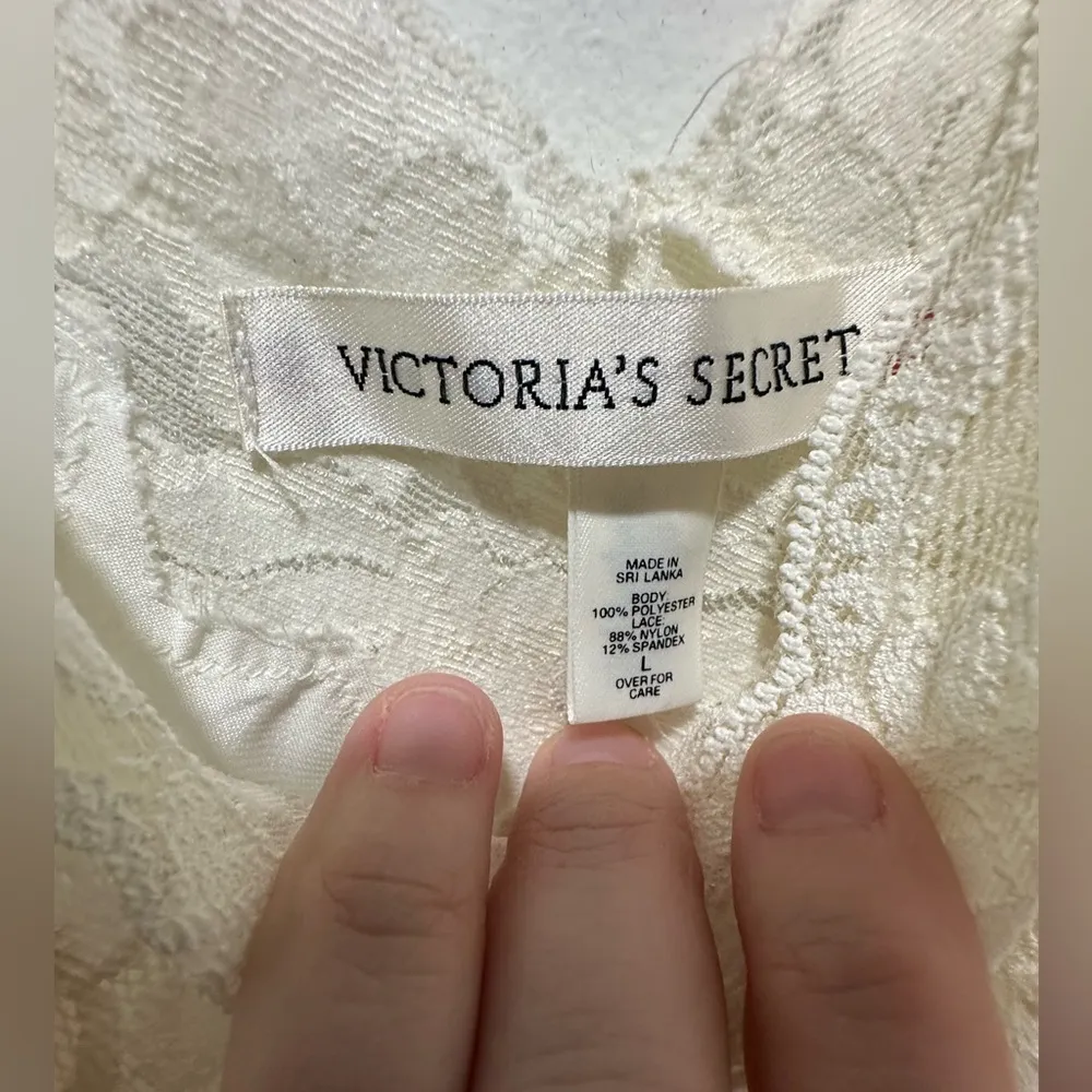 Vintage Victoria’s Secret White lace and satin slip dress wedding bridal size L - Image 3